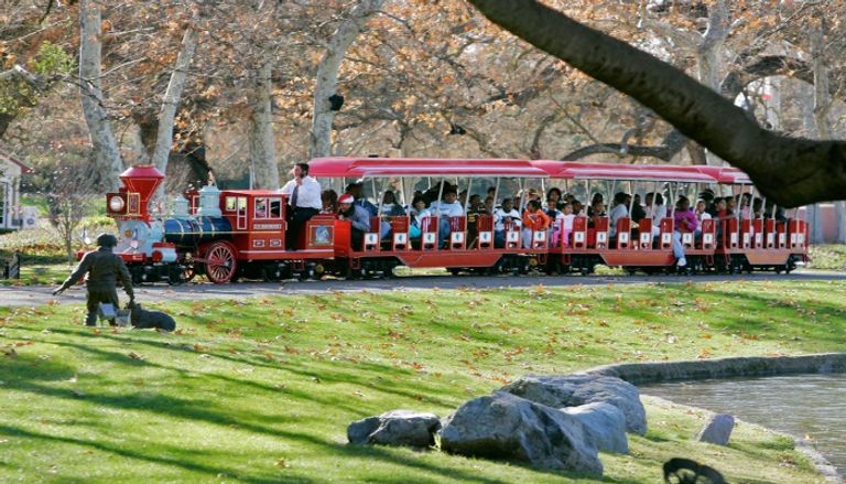 مايكل جاكسون حرص على اقتناء شمبانزي كحيوان أليف أطلق عليه بابلز