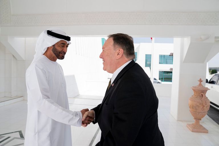 جانب من لقاء الشيخ محمد بن زايد آل نهيان وبومبيو