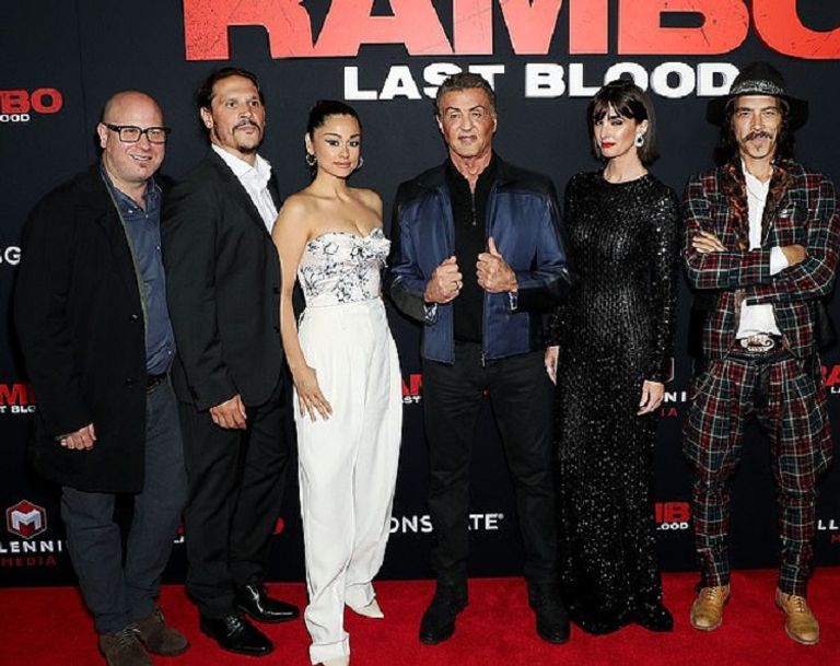 مشهد من آخر أجزاء فيلم "رامبو"