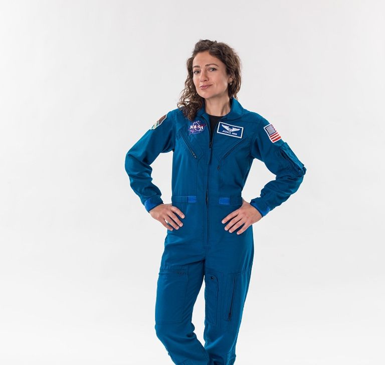 الأمريكية جيسيكا مير