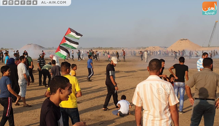 الاحتلال يواجه مسيرات العودة السلمية بالرصاص الحي