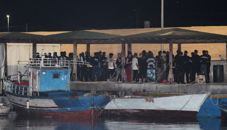 مالطا تستقبل 36 مهاجرا كانوا على متن سفينة الإنقاذ "أوشن فايكنج"