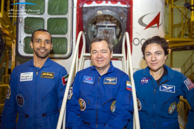 الإماراتيان هزاع المنصوري وسلطان النيادي يزوران متحف الفضاء ببايكونور