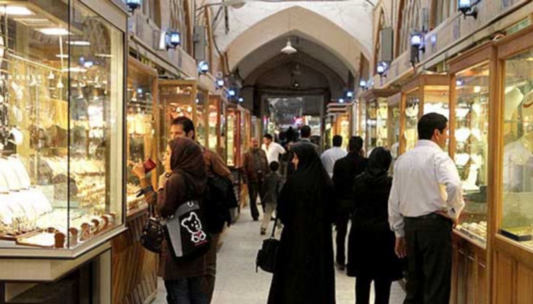 سوق لبيع الذهب في محافظة أصفهان الإيرانية - أرشيفية