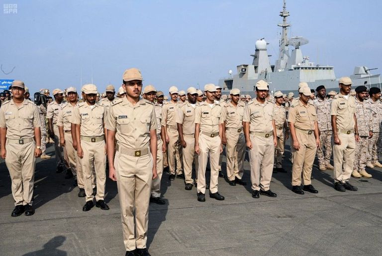 لقاء للقادة العسكريين على هامش المناورات