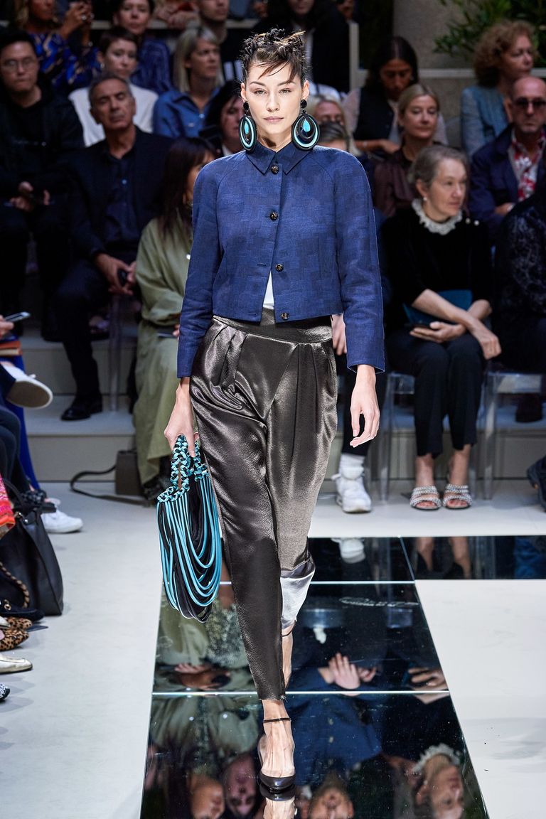 جورجيو أرماني خلال عرض أزياء مجموعة ربيع صيف 2020