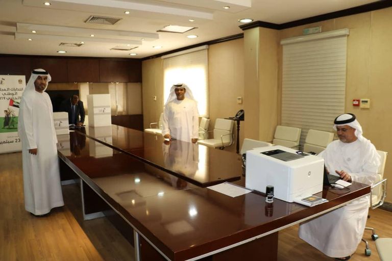 مركز الاقتراع بمقر البعثة الدبلوماسية الإماراتية في الخرطوم