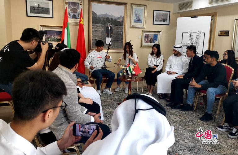 حوار ثقافي بين الطلبة الإماراتيين والصينيين احتفالا بعام التسامح