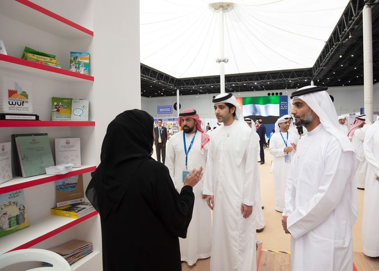 الشيخ هزاع بن طحنون بن محمد آل نهيان يفتتح معرض العين للكتاب
