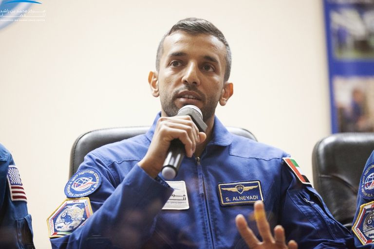 جانب من المؤتمر الصحفي لرواد الفضاء