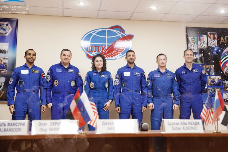 الشيخ محمد بن زايد آل نهيان وفلاديمير بوتين