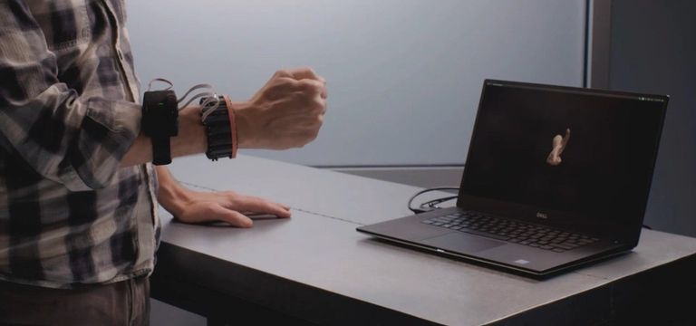 فيسبوك تسعى إلى تعزيز تقنية الواقع المعزز