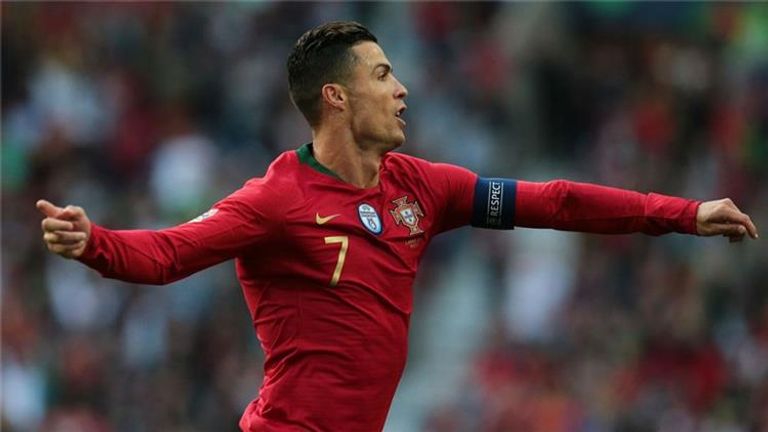 جمال بلماضي مدرب منتخب الجزائر