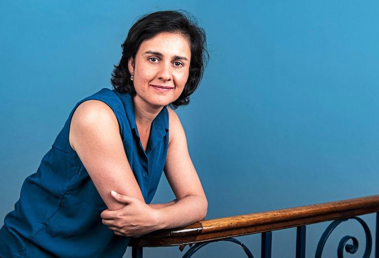 الكاتبة كاملة شمسي