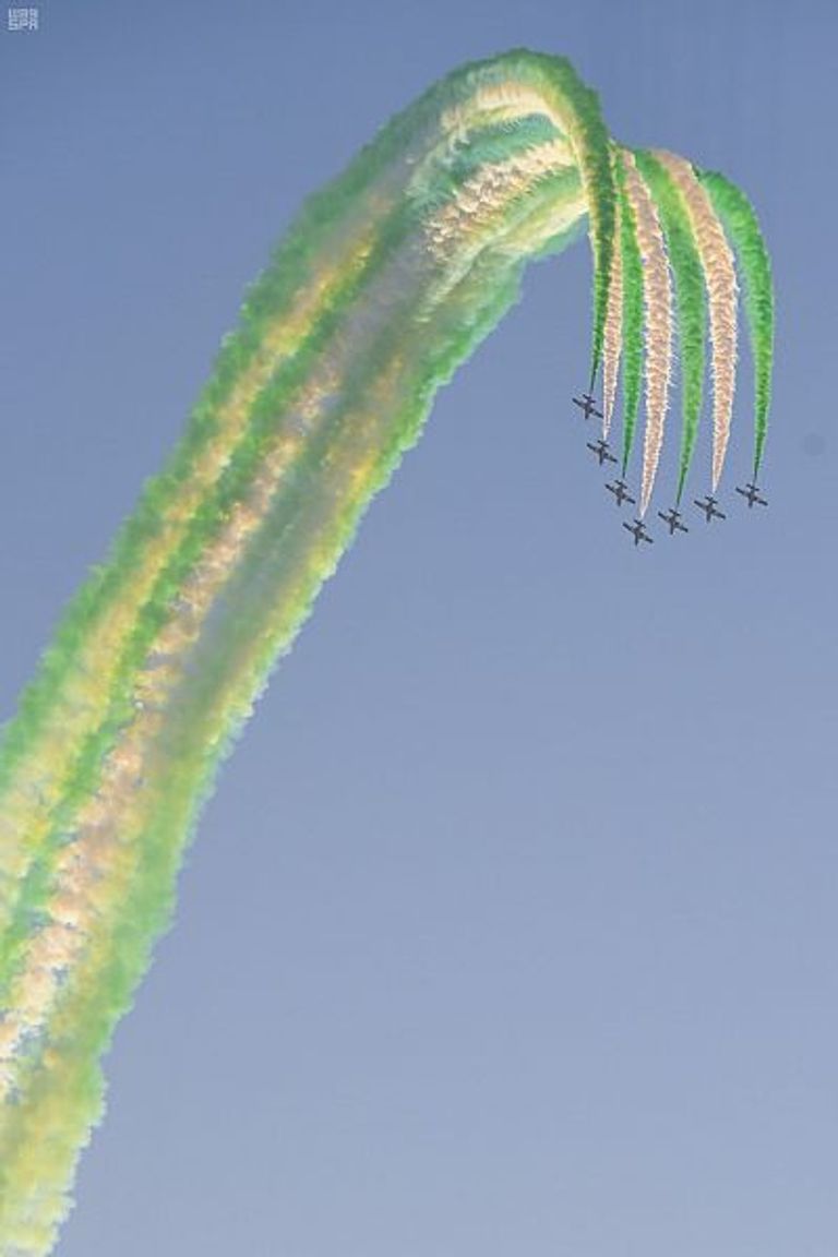 الطائرات قدمت استعراضات في الرياض والشرقية وجدة