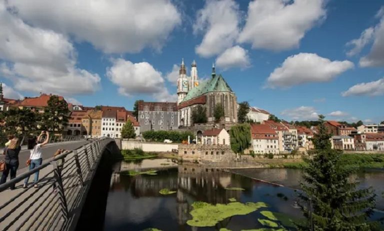 مدينة ألمانية تبحث عن سكان