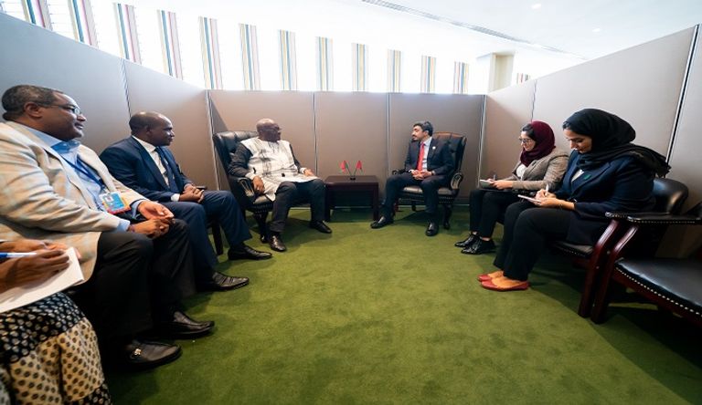 الشيخ عبدالله بن زايد آل نهيان خلال لقائه بكابوري والوفد المرافق له الشيخ عبدالله بن زايد آل نهيان خلال لقائه بكابوري في نيويورك