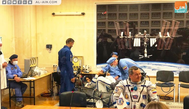 الإمارات تحقق حلم الفضاء.. المنصوري يصل المحطة الدولية