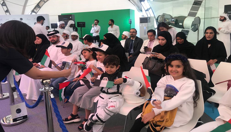 الإمارات تحقق حلم الفضاء.. المنصوري يصل المحطة الدولية