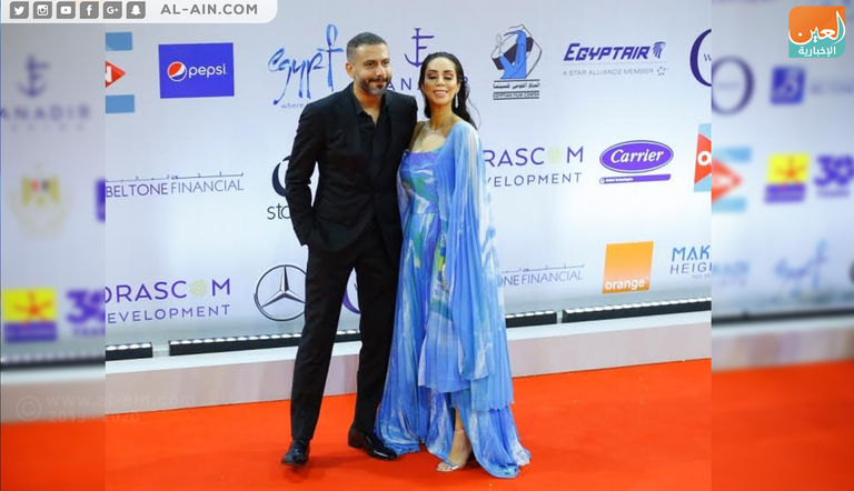 الفنان محمد فراج وخطيبته بسنت شوقي 