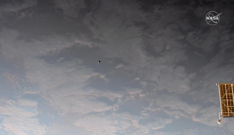 لحظة إطلاق الصاروخ 