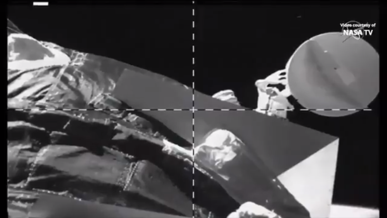 لحظة إطلاق الصاروخ 