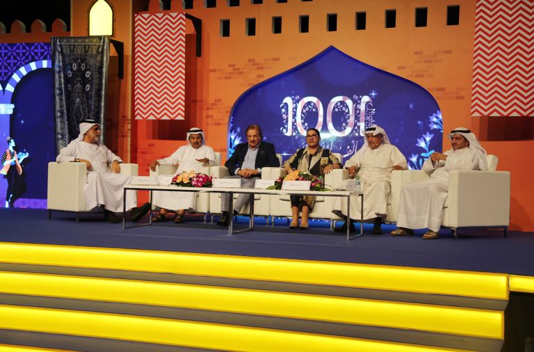 جانب من فعاليات ملتقى الشارقة الدولي للراوي