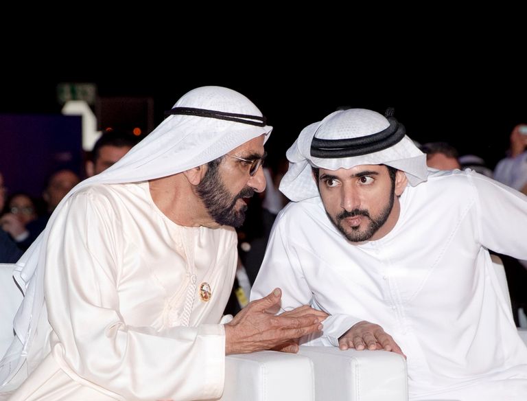 الشيخ محمد بن راشد يحضر فعالية إزاحة الستار عن شخصيات إكسبو 2020