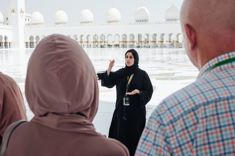 زوار جامع الشيخ زايد الكبير