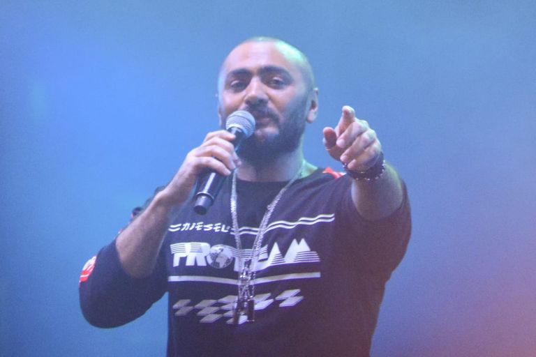 المطرب المصري تامر حسني خلال الحفل