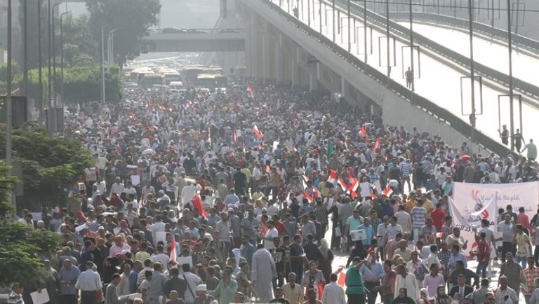 حشود مؤيدة للرئيس عبدالفتاح السيسي بالقاهرة