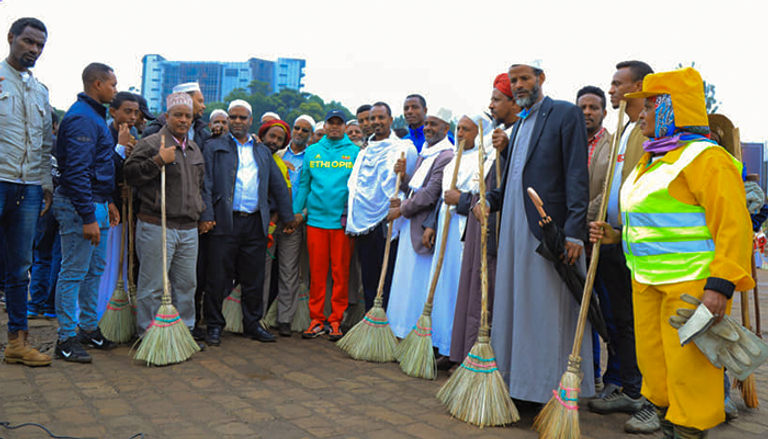 جانب من تنظيف ساحة مسقل في إثيوبيا