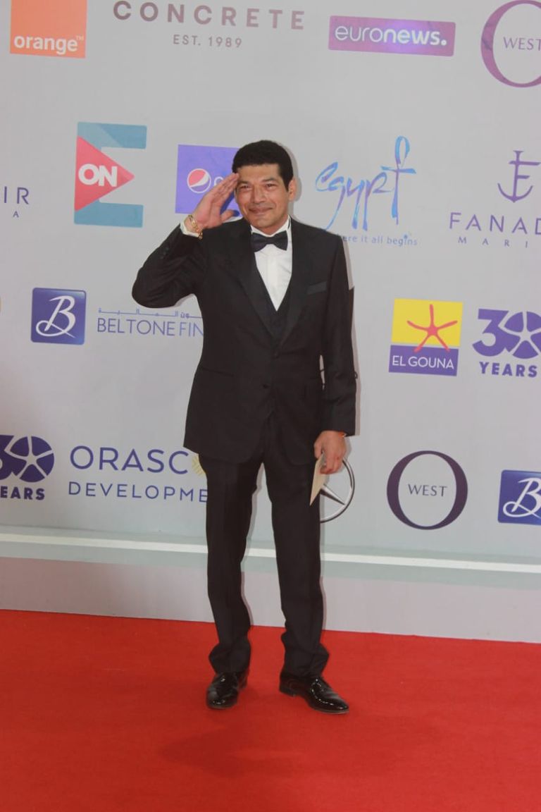 النجم العالمي ستيفن سيجال