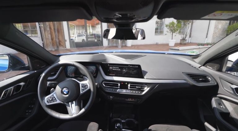 BMW الفئة الأولى M135i