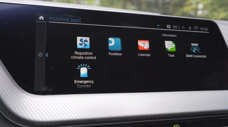 لوحة مفاتيح ذكية في BMW الفئة الأولى M135i