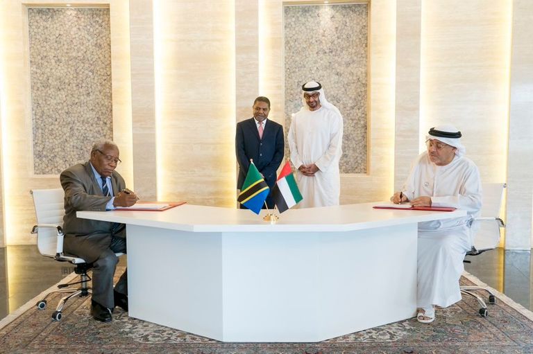 الشيخ محمد بن زايد يستقبل رئيس إقليم زنجبار