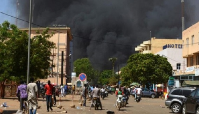 موقع انفجار في بوركينا فاسو - أرشيفية