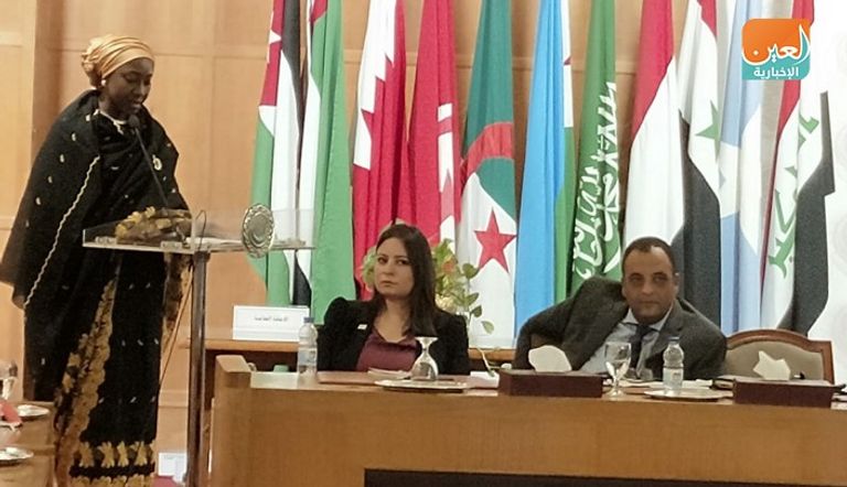 السفيرة فاطيمة بوهاري -ممثلة اتحاد المستثمرات العرب بنيجيريا اتحاد المستثمرات العرب يكرم رئيسة جمعية سيدات أعمال البحرين