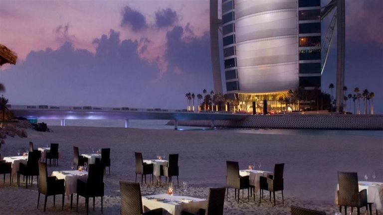 لوجبة ممتعة على البحر أفضل 7 مطاعم على شاطئ دبي