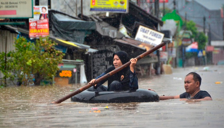الفيضانات في جاكرتا 
