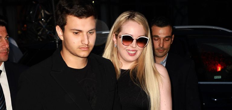 ترامب وابنته تيفاني وإلى جوارهما مايكل بولس