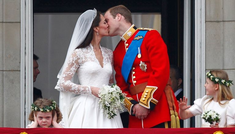 27 صورة ترصد أحداث 10 سنوات