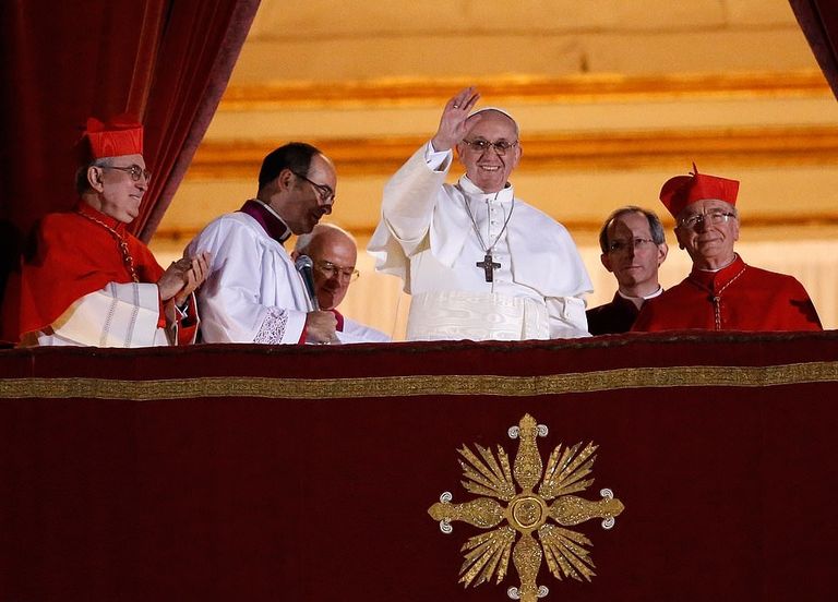 27 صورة ترصد أحداث 10 سنوات