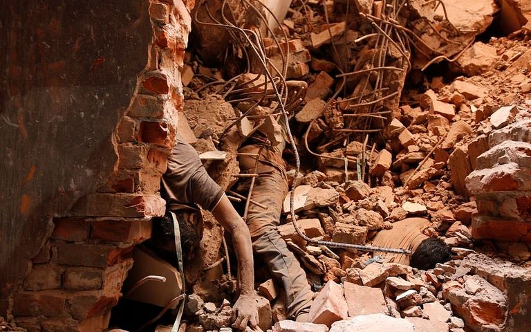 27 صورة ترصد أحداث 10 سنوات