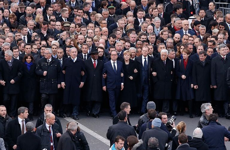 27 صورة ترصد أحداث 10 سنوات