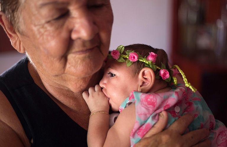 27 صورة ترصد أحداث 10 سنوات