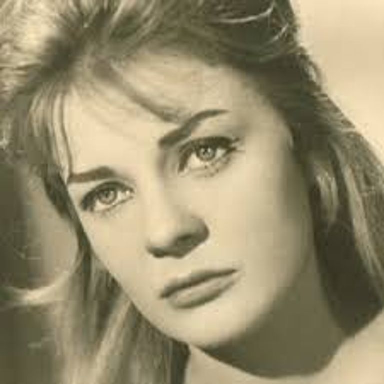 الفنانة المصرية نادية لطفي