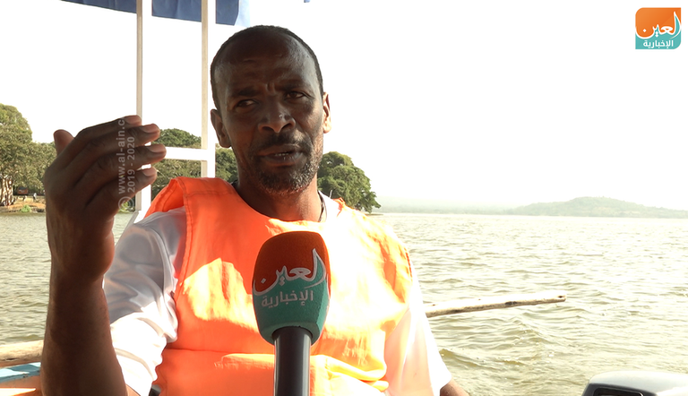 طائر أبو سعن الأفريقي.. بهجة بحيرة 