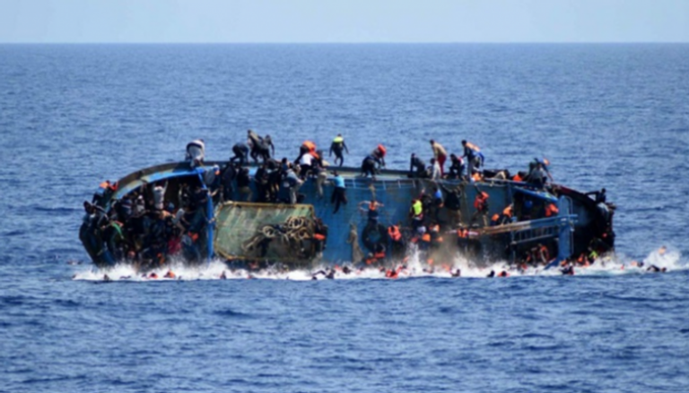 غرق قارب للمهاجرين - أرشيفية