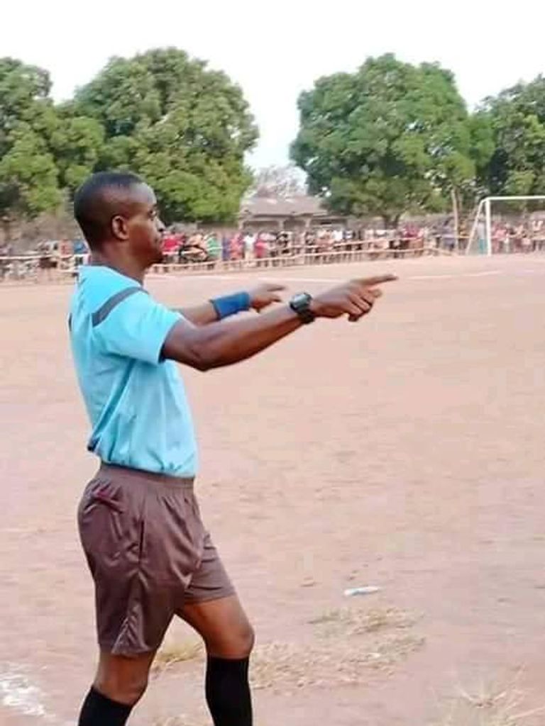 حكم اللقاء حكم يلجأ للفار تحت تهديد السلاح